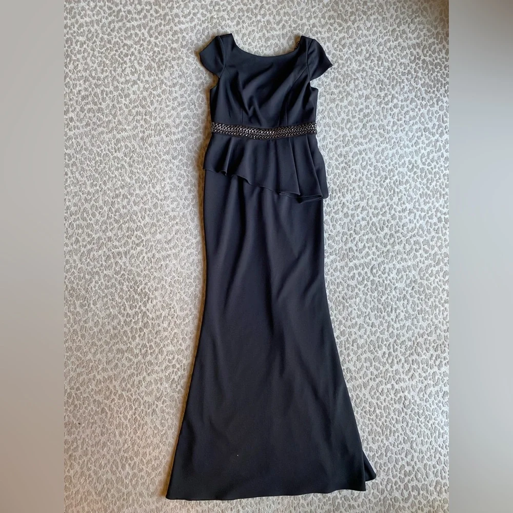 Adrianna Papell Full Length Cap Sleeve Black Gown with Rhinestone Belt, size 4